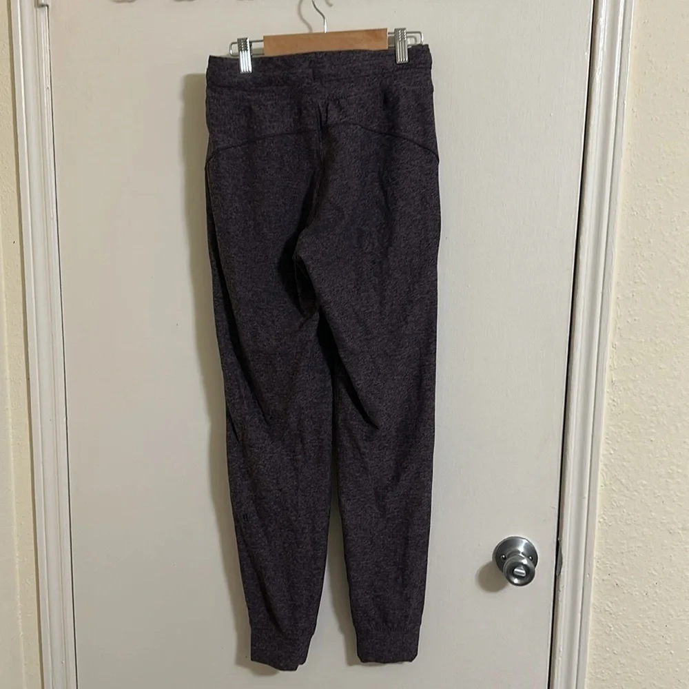 EUC‎ Lululemon Athletic Joggers